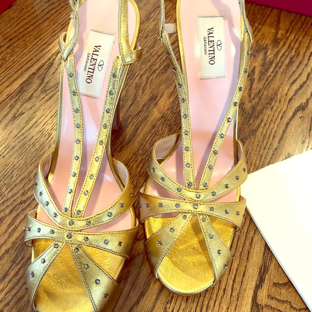 Brand new Valentino Slingback Heels